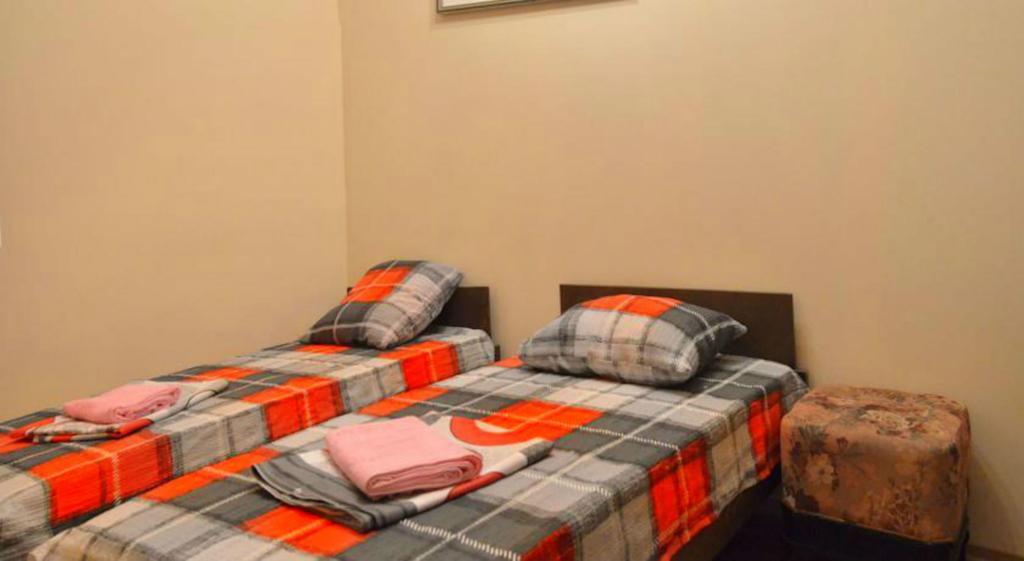 טביליסי Griboedov Hostel & Suites חדר תמונה
