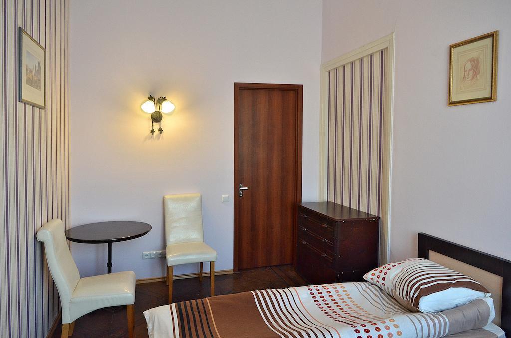 טביליסי Griboedov Hostel & Suites מראה חיצוני תמונה