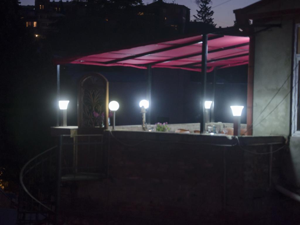 טביליסי Griboedov Hostel & Suites מראה חיצוני תמונה