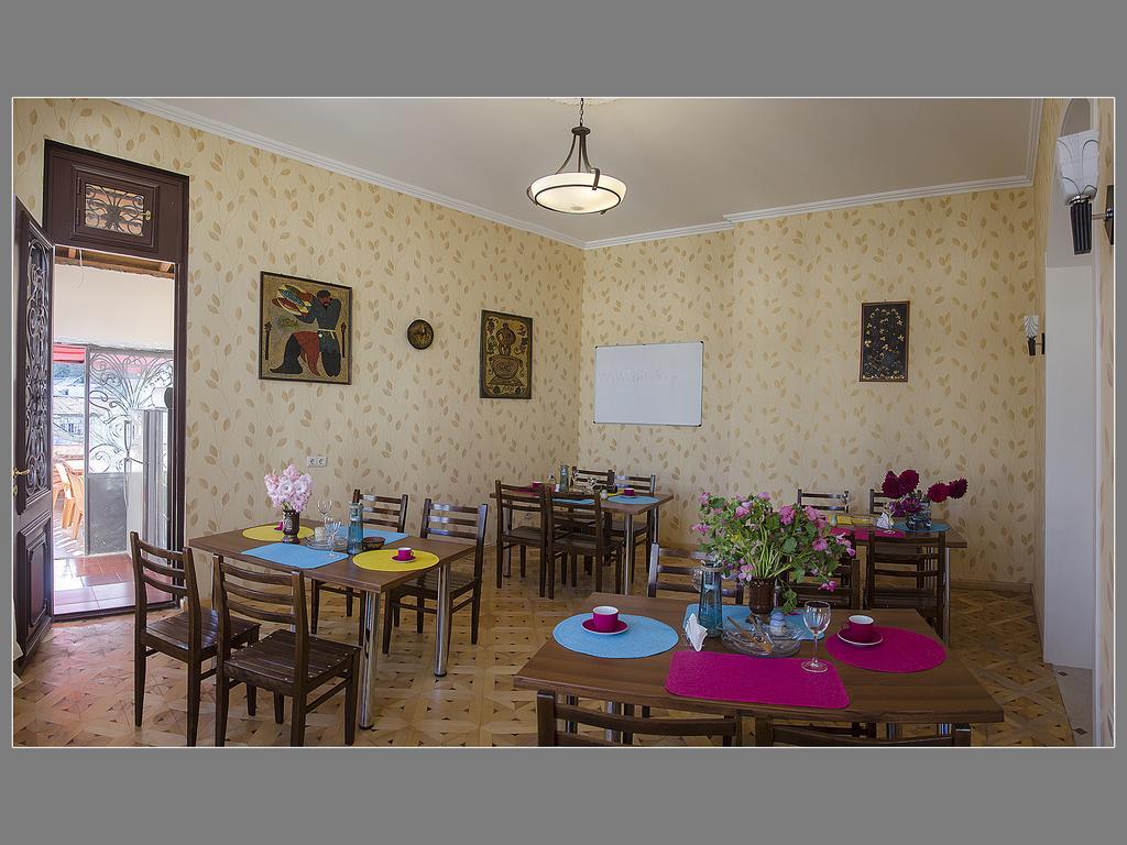 טביליסי Griboedov Hostel & Suites מראה חיצוני תמונה