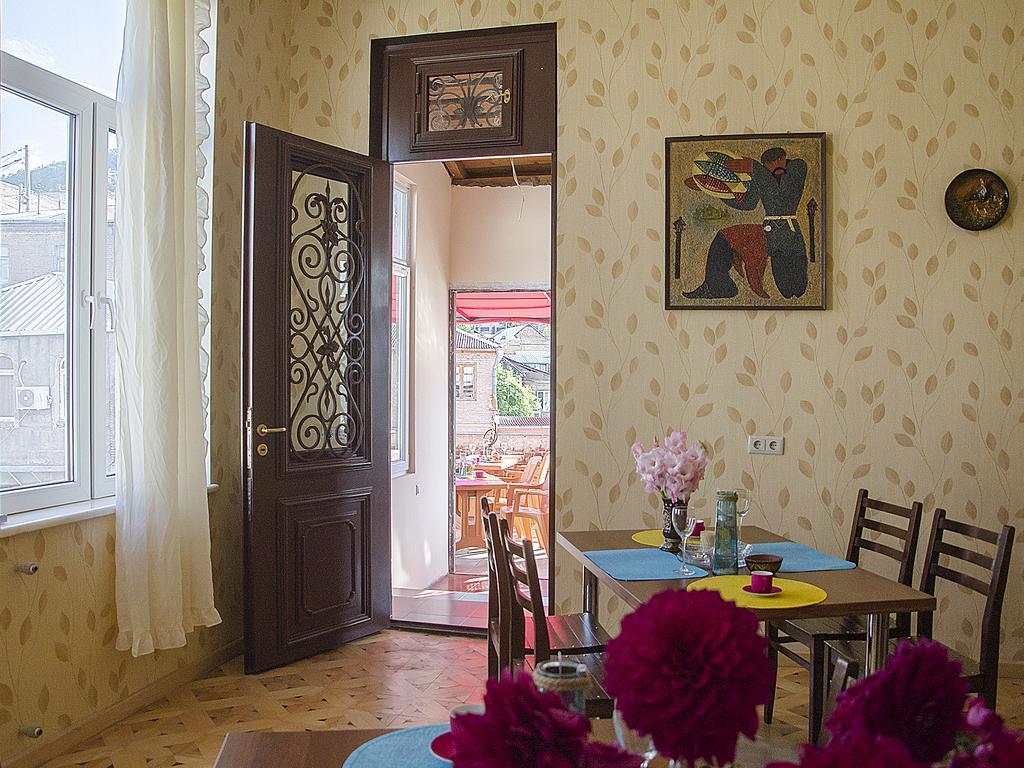 טביליסי Griboedov Hostel & Suites מראה חיצוני תמונה