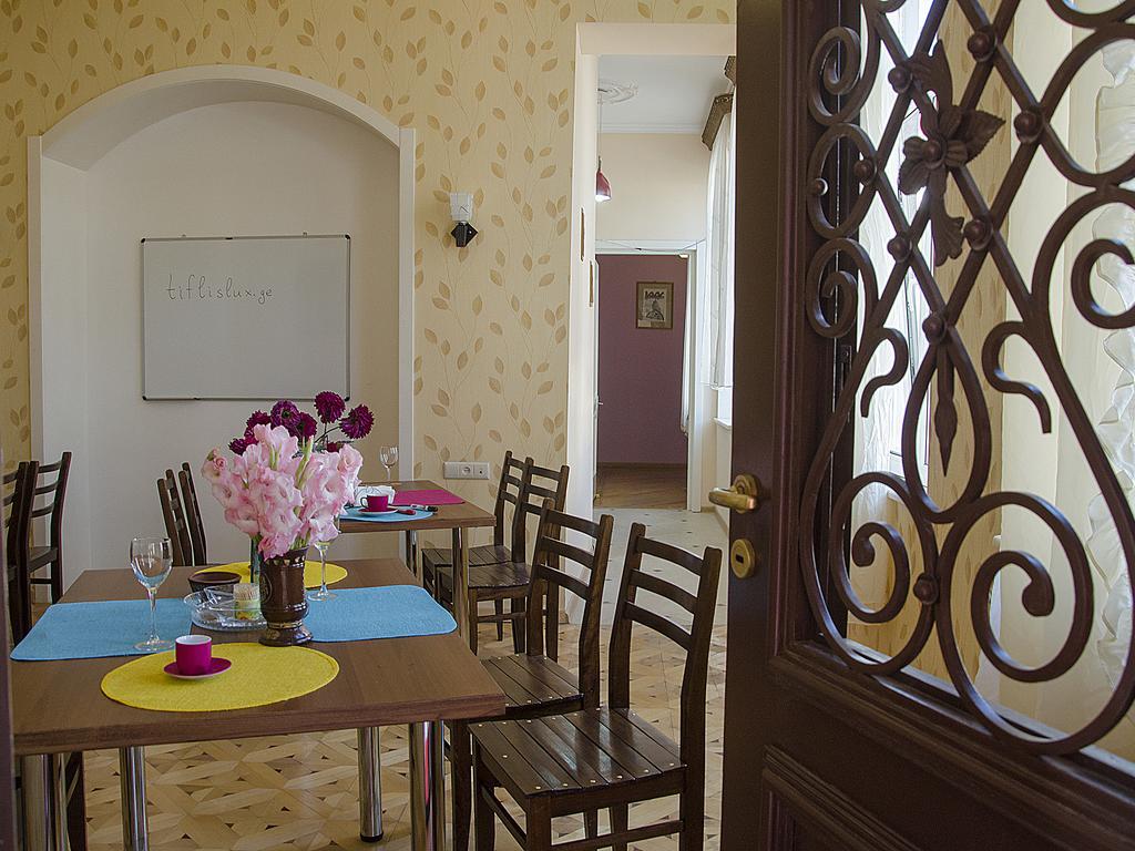 טביליסי Griboedov Hostel & Suites מראה חיצוני תמונה
