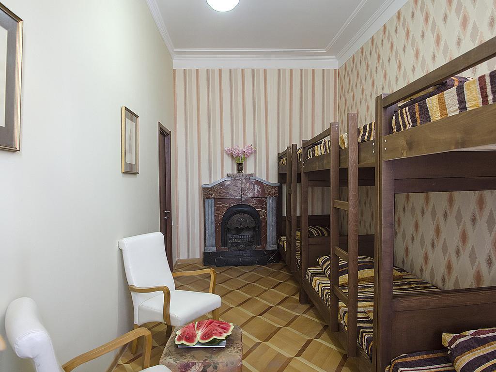 טביליסי Griboedov Hostel & Suites מראה חיצוני תמונה