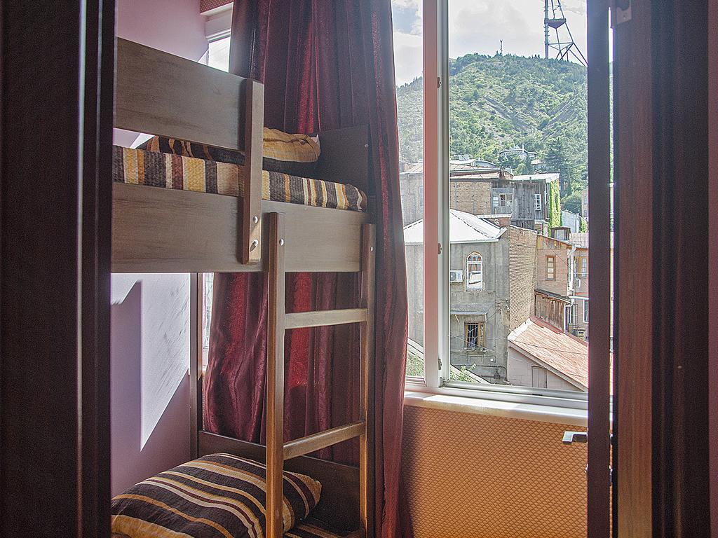 טביליסי Griboedov Hostel & Suites מראה חיצוני תמונה