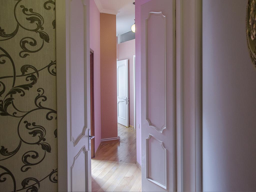 טביליסי Griboedov Hostel & Suites מראה חיצוני תמונה