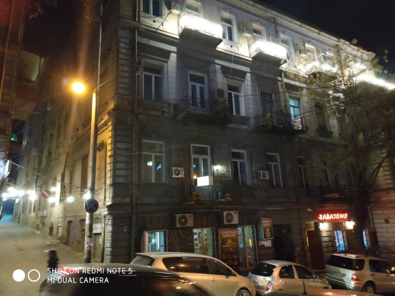 טביליסי Griboedov Hostel & Suites מראה חיצוני תמונה