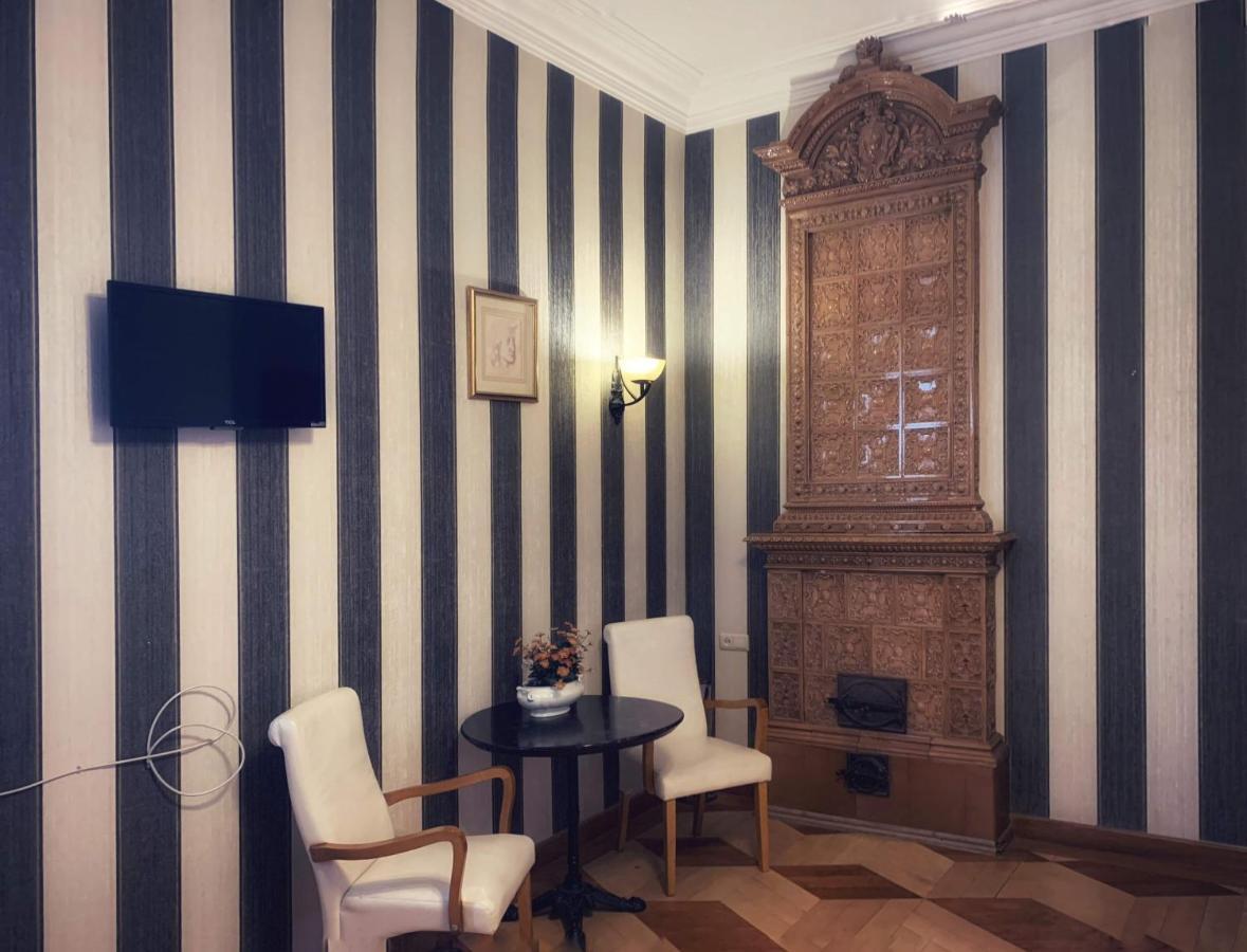 טביליסי Griboedov Hostel & Suites מראה חיצוני תמונה