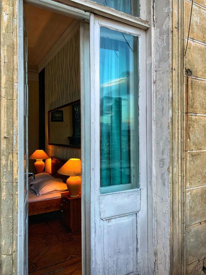 טביליסי Griboedov Hostel & Suites מראה חיצוני תמונה