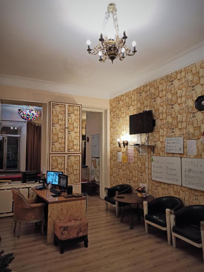 טביליסי Griboedov Hostel & Suites מראה חיצוני תמונה